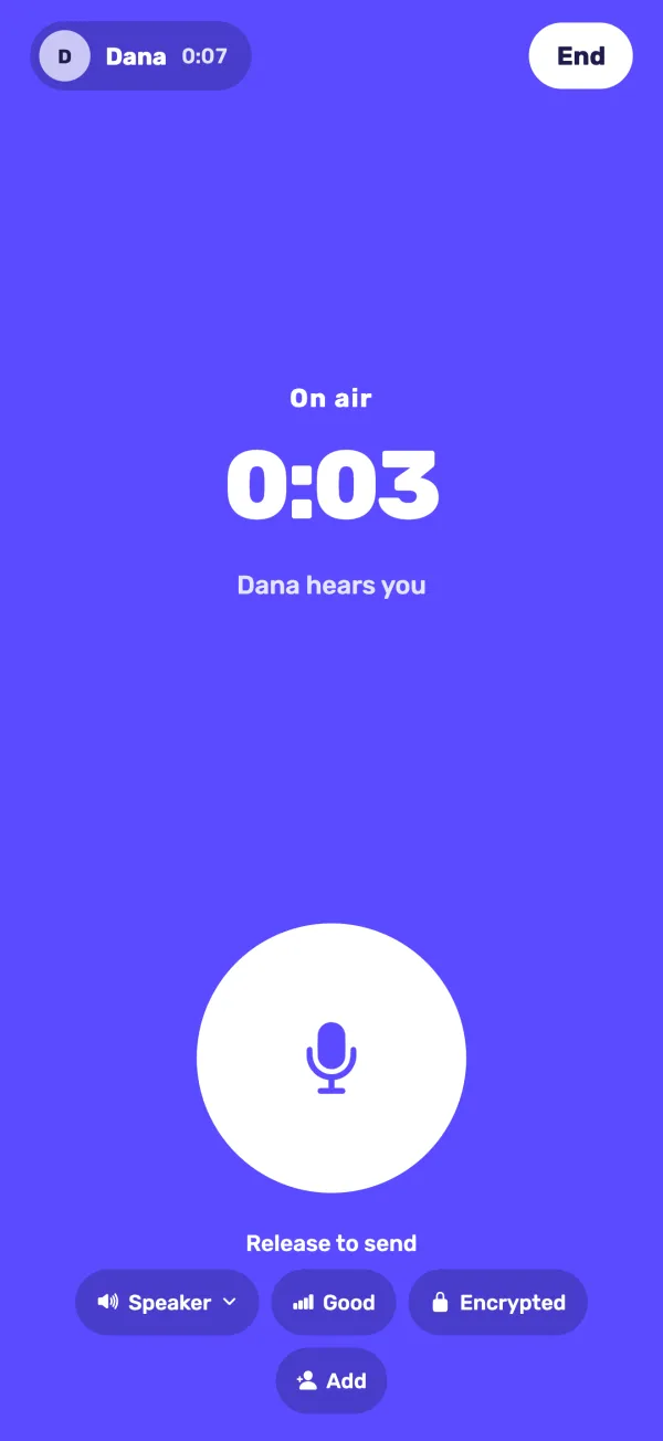 קול בשידור: המסך כחול, עם שעון 0:03 והמילים Dana hears you.